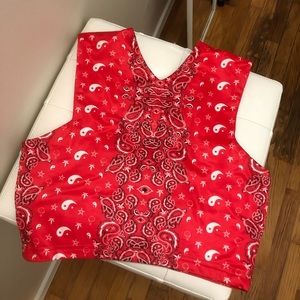 UNIF red paisley print top